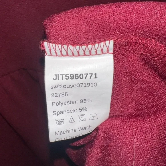 SHEIN Deep Red Textured Top - Picture 5 of 6